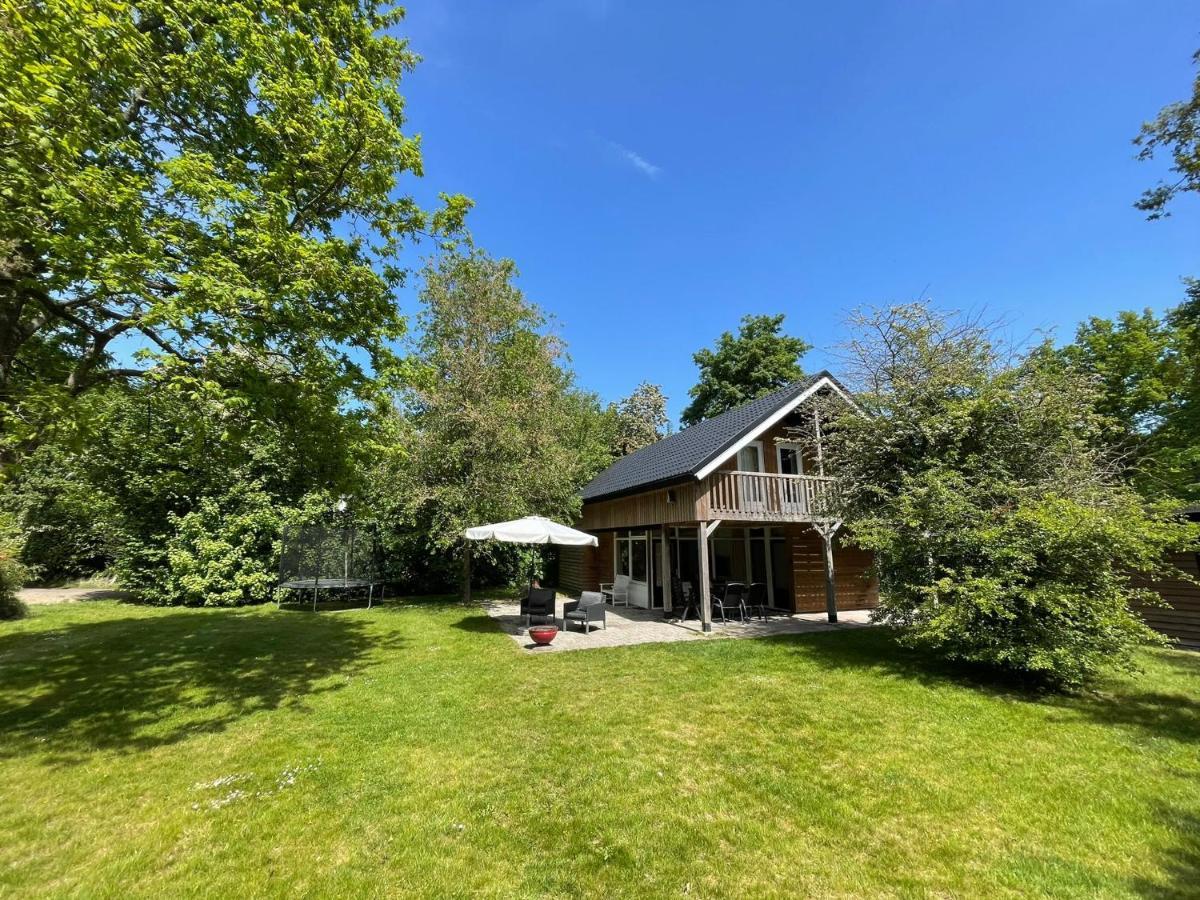 Tofino, Een Comfortabel Vakantiehuis Naast Een Bos En Zwemmeer Villa Gasselte Esterno foto